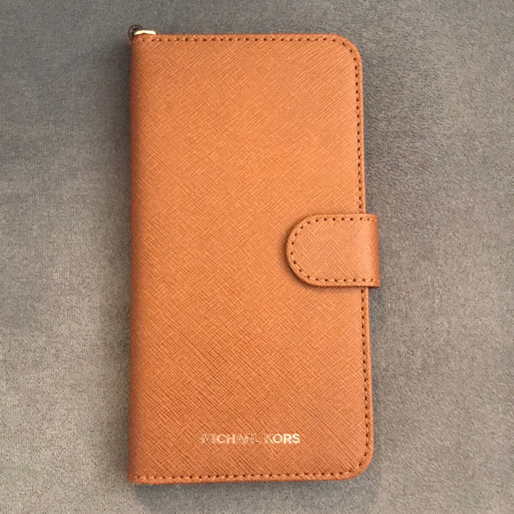 Michael Kors iPhone 7 Plus wallet